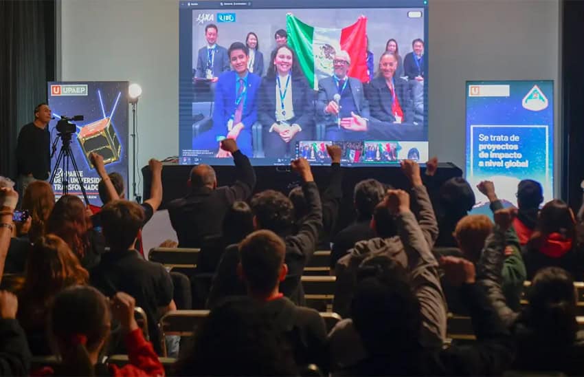 Estudiantes de Puebla crean nanosatélite para proteger a México de erupciones volcánicas