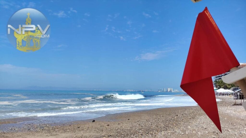 ¡Atención! Faltan precauciones en el mar: banderas rojas ondean en las playas de Puerto Vallarta