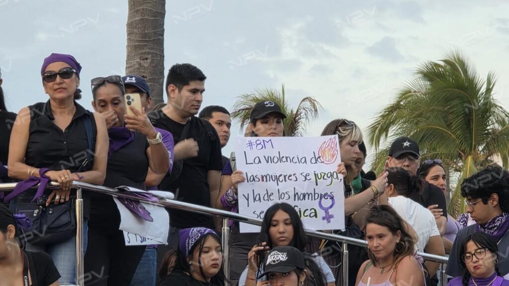 Feministas demandan una investigación sobre la respuesta oficial del 22 de febrero