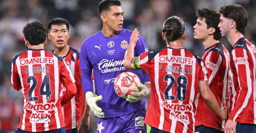 Las Chivas frenan el regreso de Monterrey y logran otra victoria