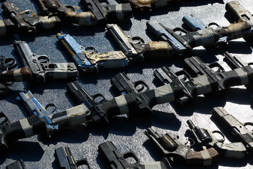Más de 24,000 armas ilegales confiscadas desde que Sheinbaum asumió el cargo