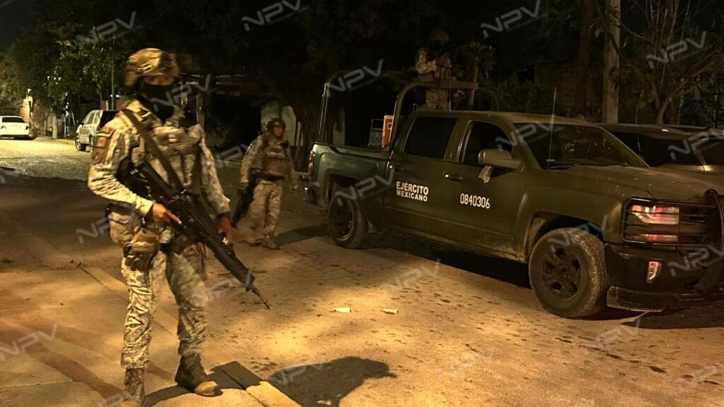 Militares realizan un operativo para asegurar vehículos en La Moderna