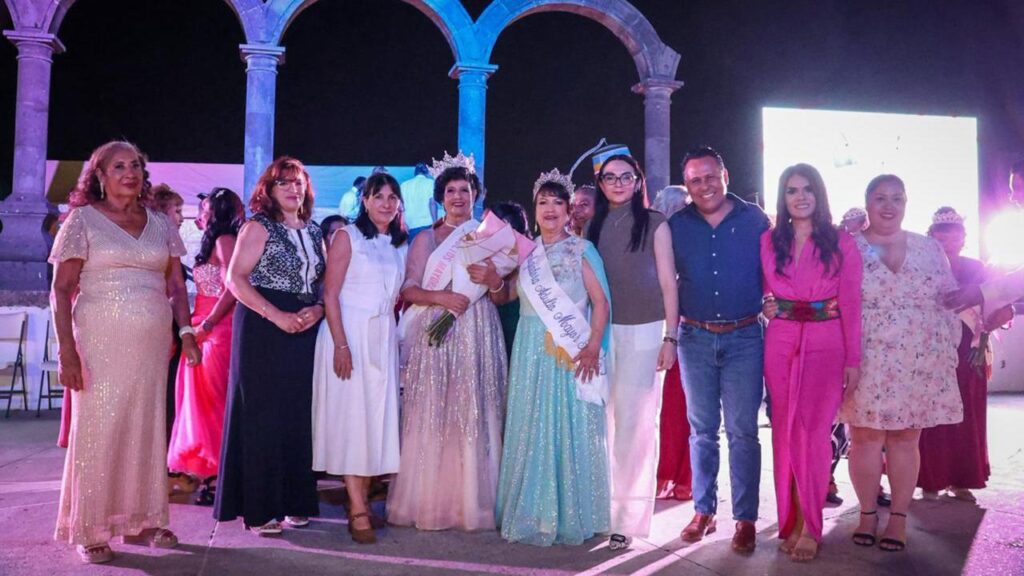 Patricia Galindo brilla como Reina de la Tercera Edad 2026 en una gala llena de tradición