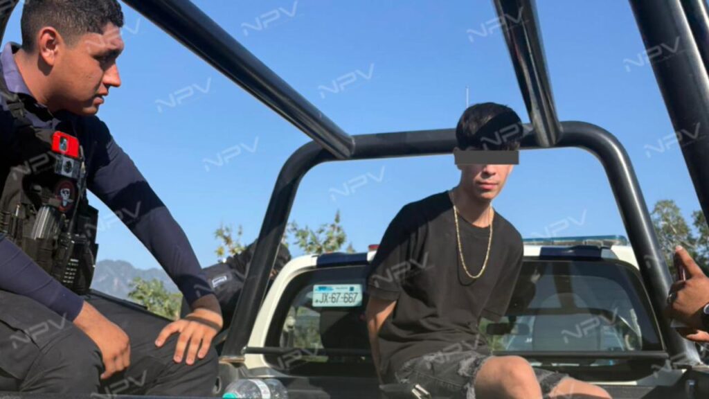 Capturan a un hombre con auto robado en Guanajuato