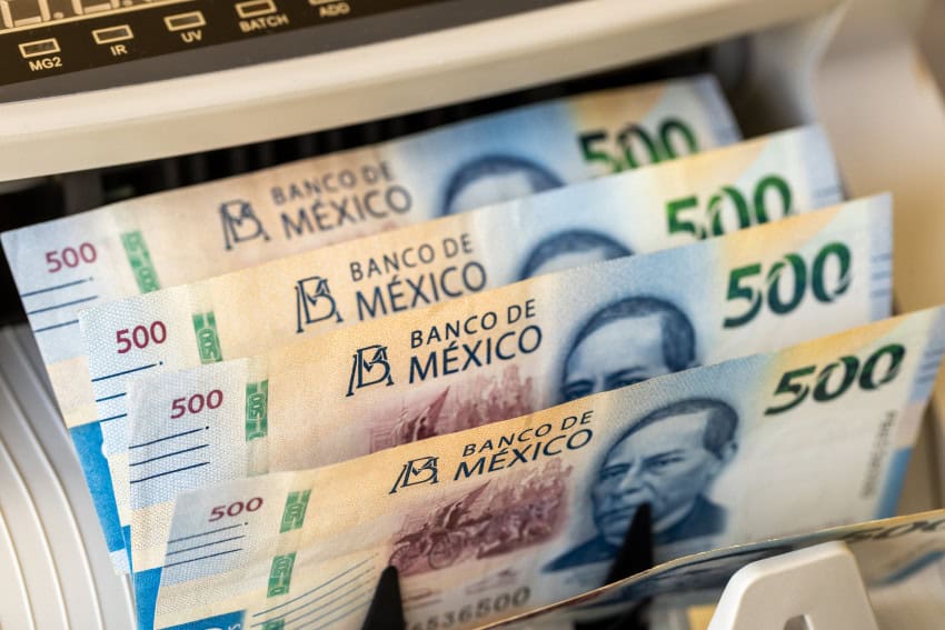 El peso sube por séptimo día consecutivo ante el debilitamiento del dólar tras el alto al fuego entre EE. UU. e Irán