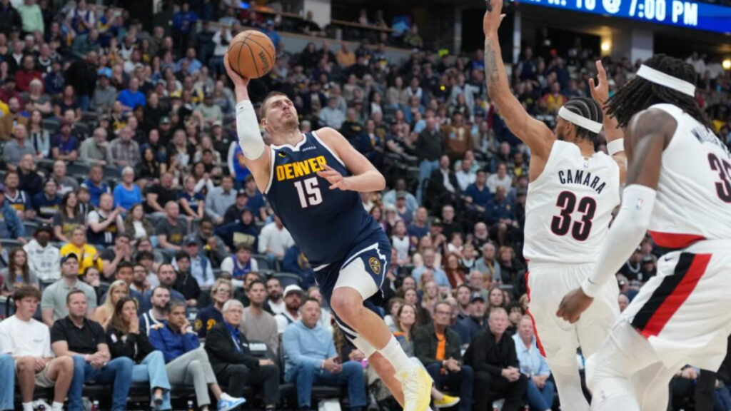 Jokic sigue impresionando con su talento excepcional en la NBA
