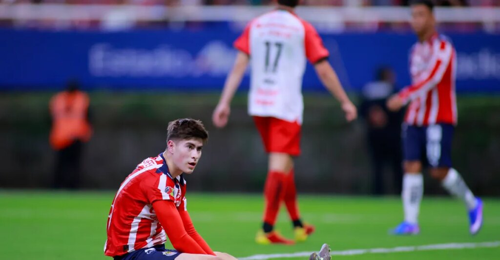 Las Chivas empatan con Tijuana y pierden el primer lugar en el último partido de la temporada regular