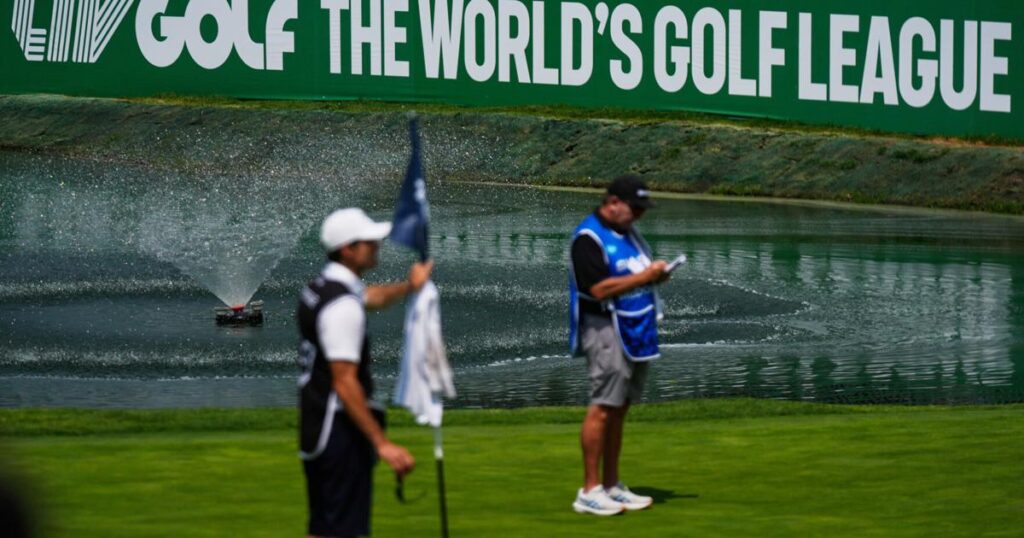 Líder de LIV Golf afirma que el espectáculo continuará a pesar de la incertidumbre sobre financiamiento en Arabia Saudita.