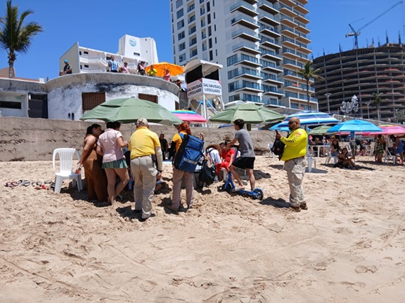 Salvavidas implementan medidas para ayudar a niños afectados por quemaduras en Mazatlán